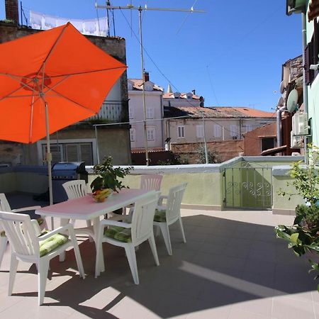 Apartment Old City Пореч Экстерьер фото
