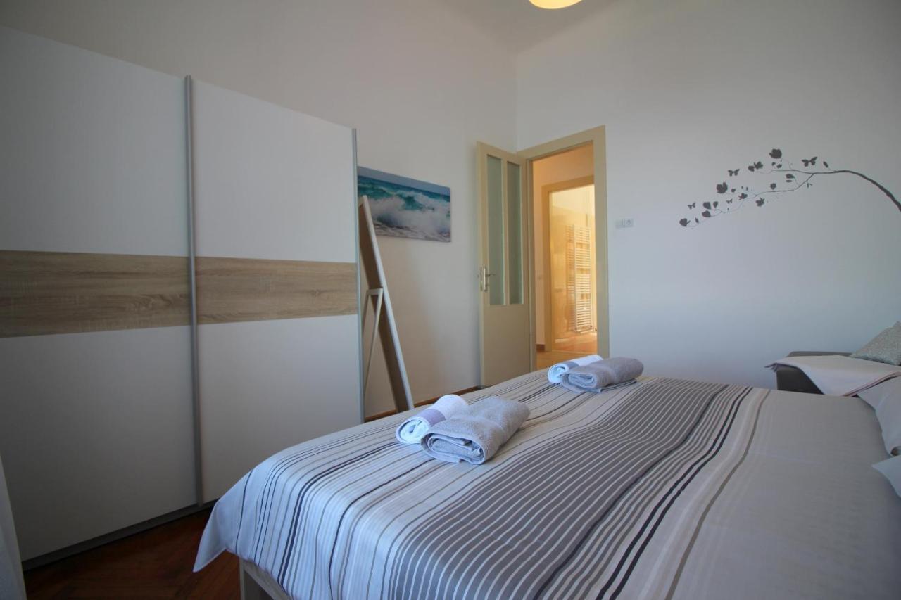 Apartment Old City Пореч Экстерьер фото